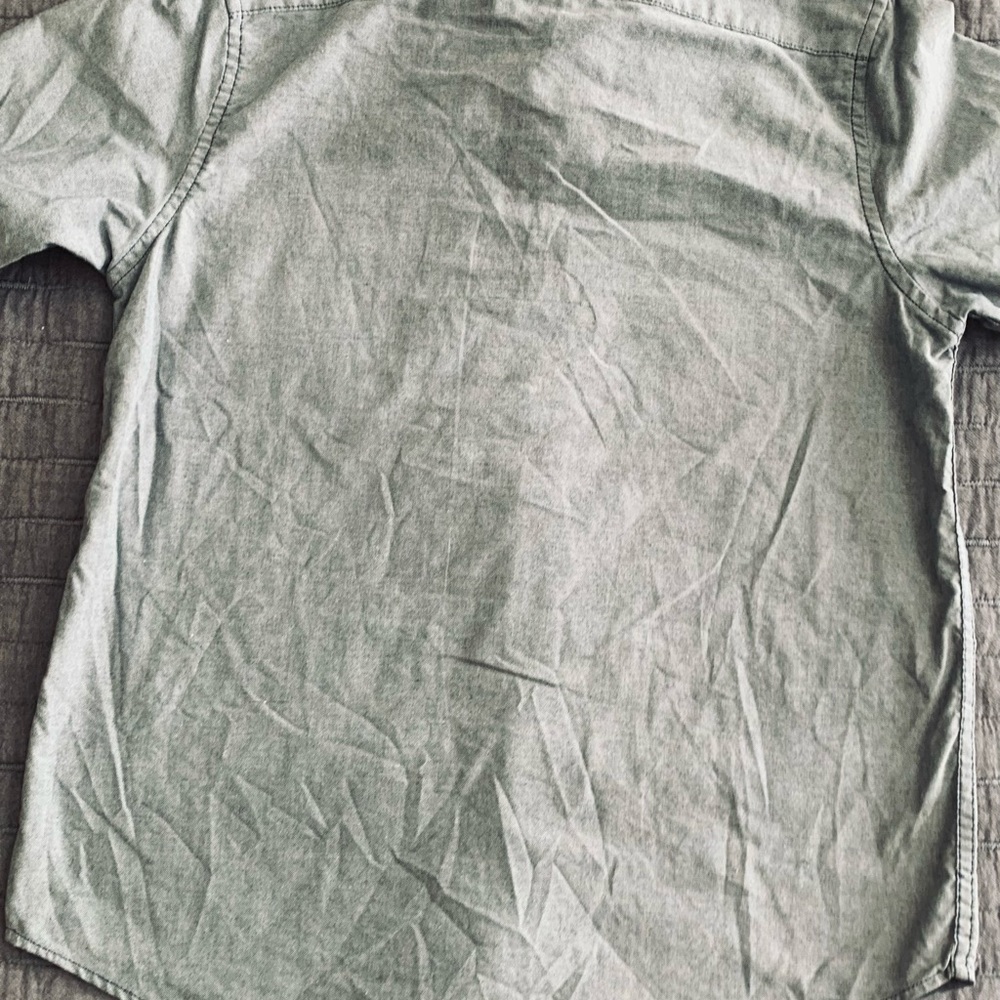 Boys RVCA DRESS button down shirts - Picture 2 of 3